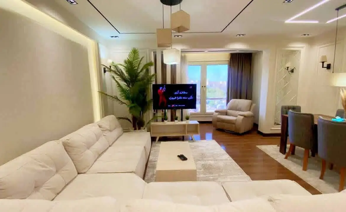 شقه للايجار مفروشه فرش فندقي في حدائق المهندسين غرفتين وريسبشن أثنين حمام موقع مميز التواصل واتس واتصال